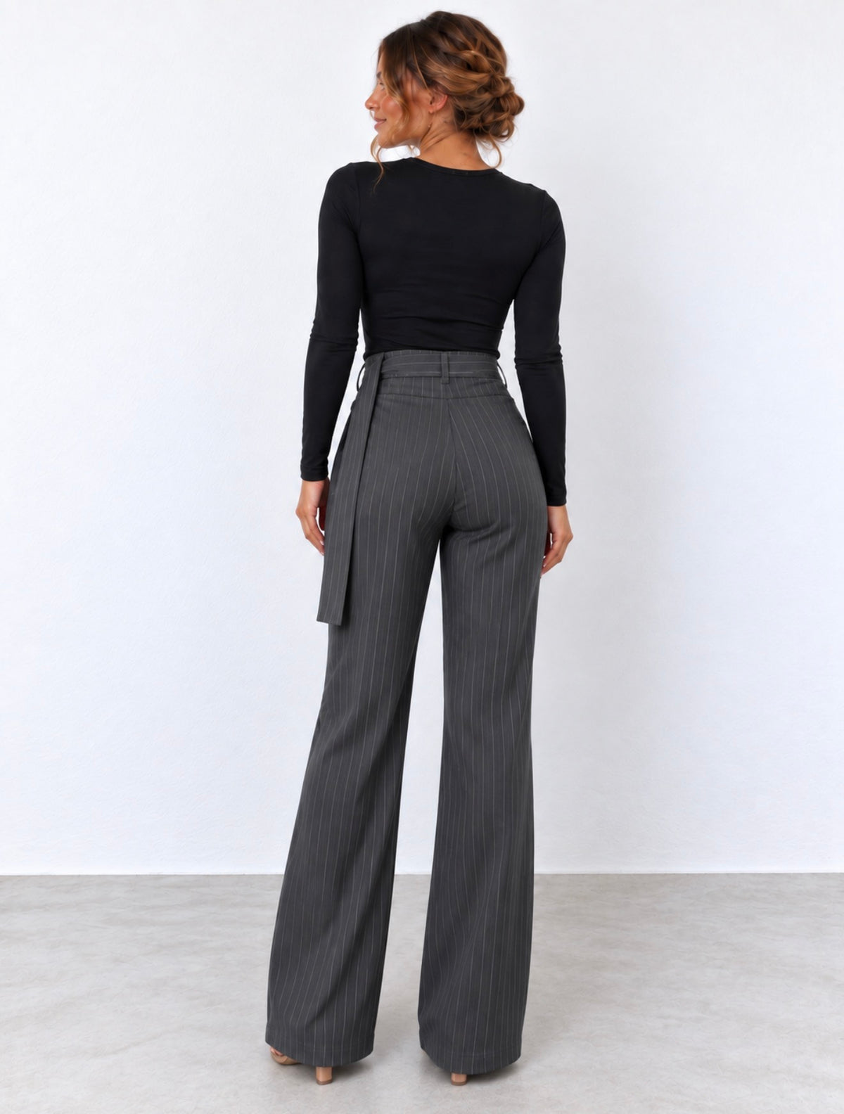 Pantalón Sastre Gris de Rayas con Cinturón