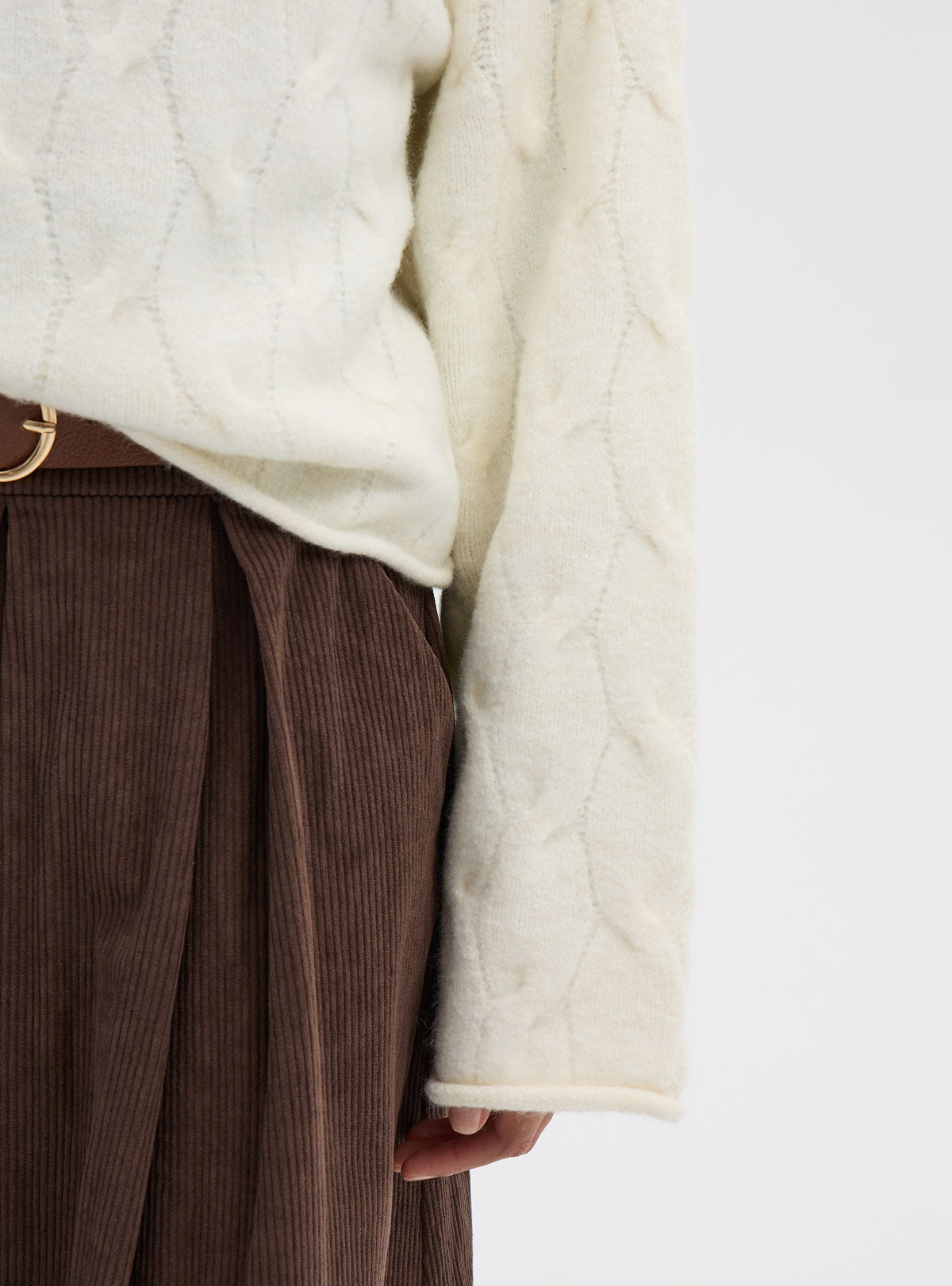 Jersey de punto trenzado con cuello alto