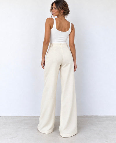 Pantalón Palazzo Crudo con Bolsillos de Solapa y Botones Dorados