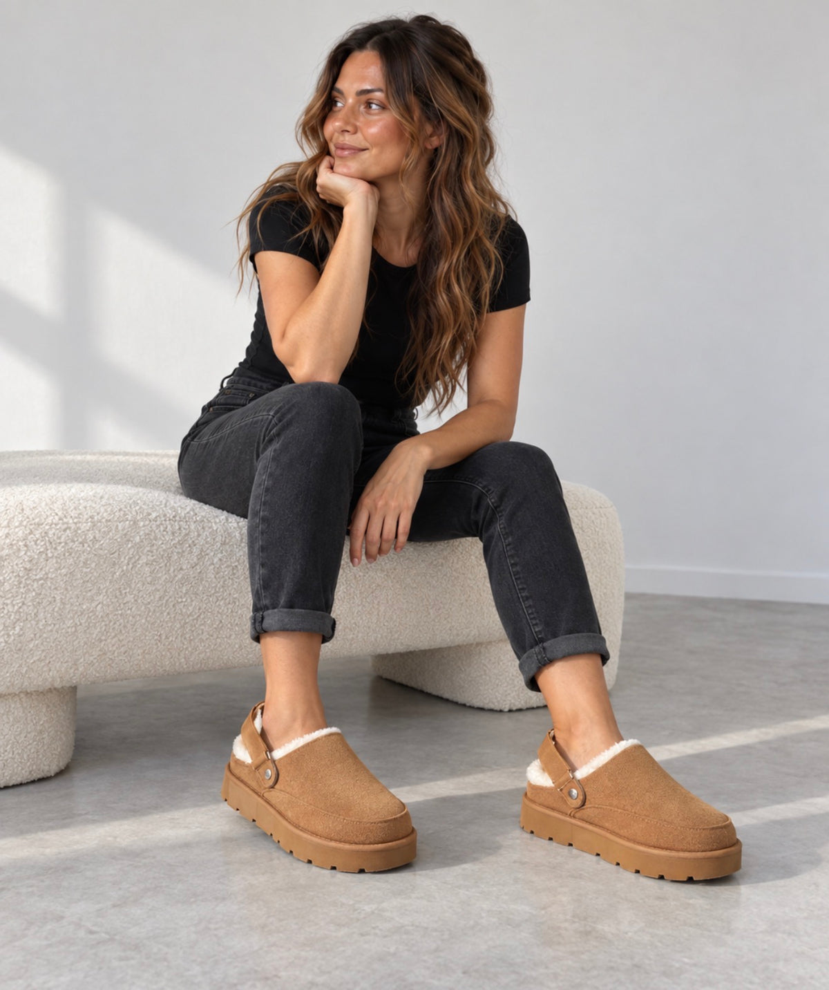 Zuecos Camel Efecto Ante con Borrego y Plataforma